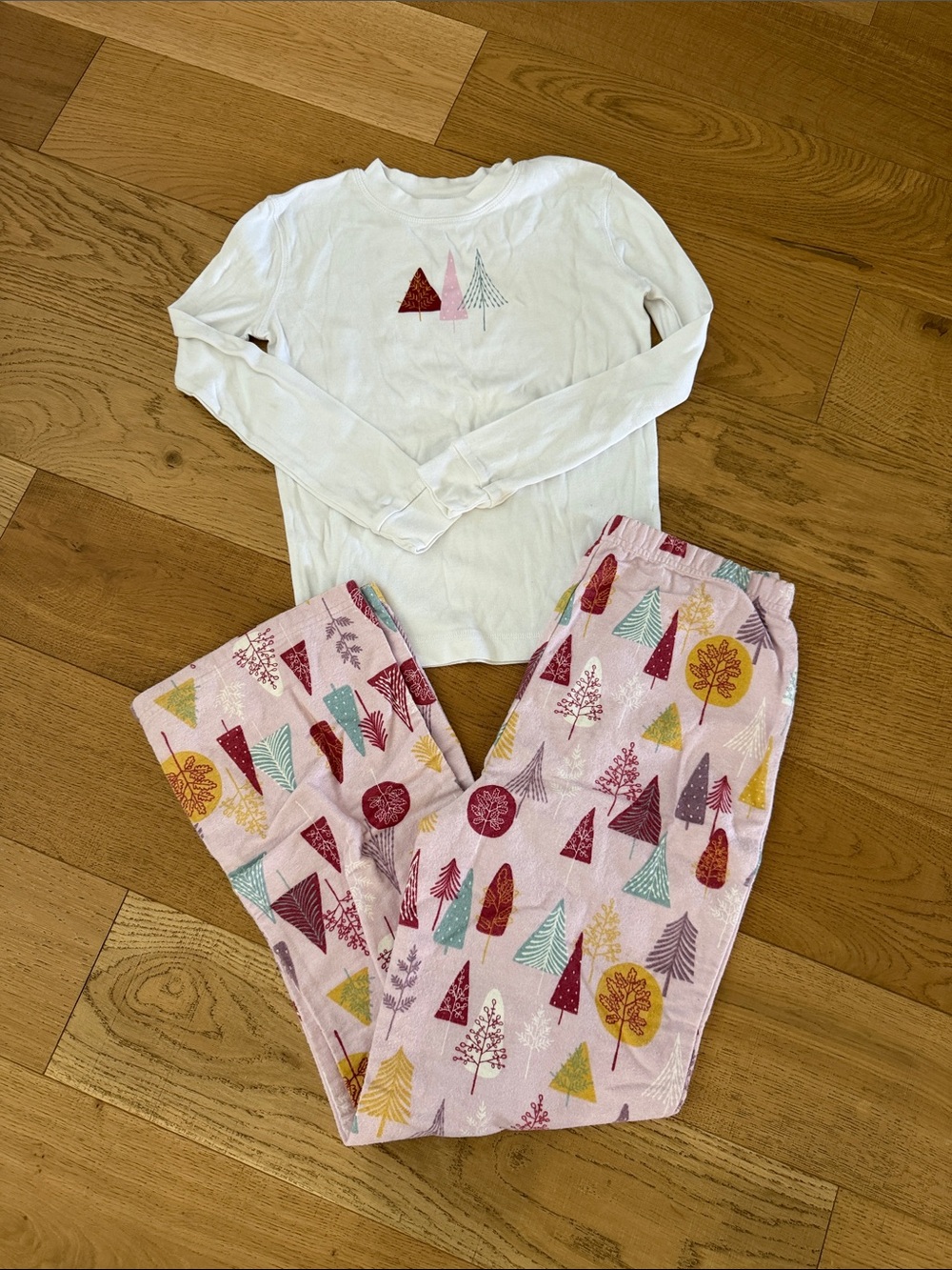 Garnet Hill White Top with Pink Multicolor Christmas Tree Print Pajama Set